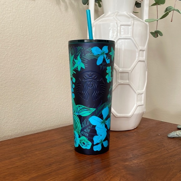 Other - Starbucks stainless steel 24 ounces Tumblr.